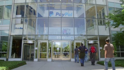 PayPal Utilizes Stablecoin for Invoice Payments