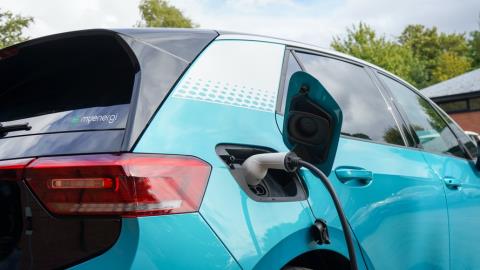 Paythru Teams Up with Adyen to Launch Electric Vehicle Charging Payment Platform