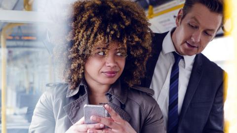BBVA Mobile Banking App Employs AI to Shield Users from Shoulder Surfing